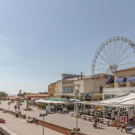 Sul Mare Apartment Lido di Camaiore Luaran gambar